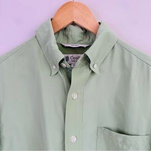 Coolibar Men’s Sun Protection Button Down Long Sleeve Shirt in Green Small